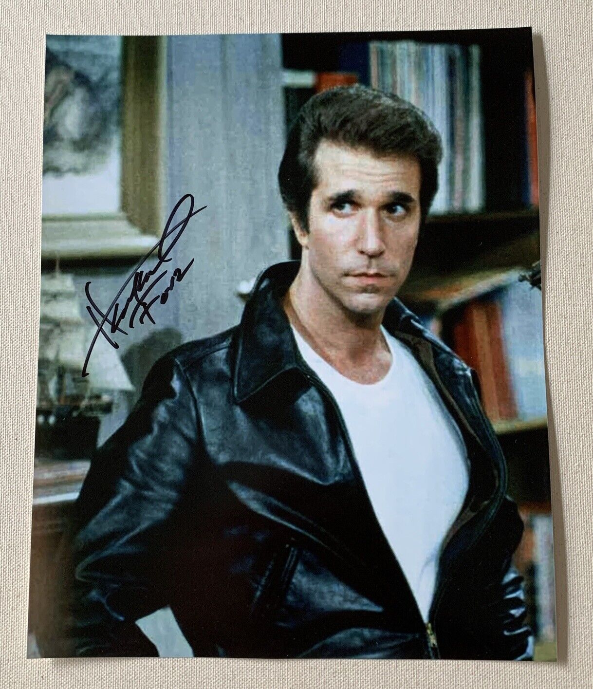Happy Days The Fonz Henry Winkler Signed Autographed 8x10 Photo **