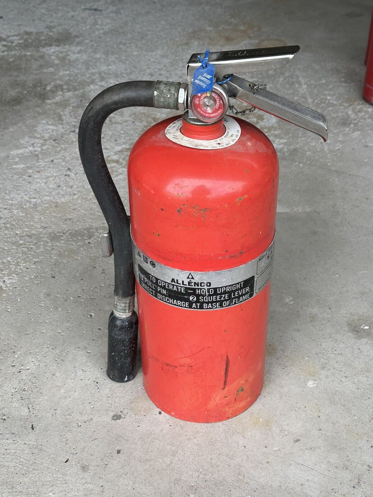 Fire Extinguisher WB Allen 7140-10B & 2-A:30-B:C