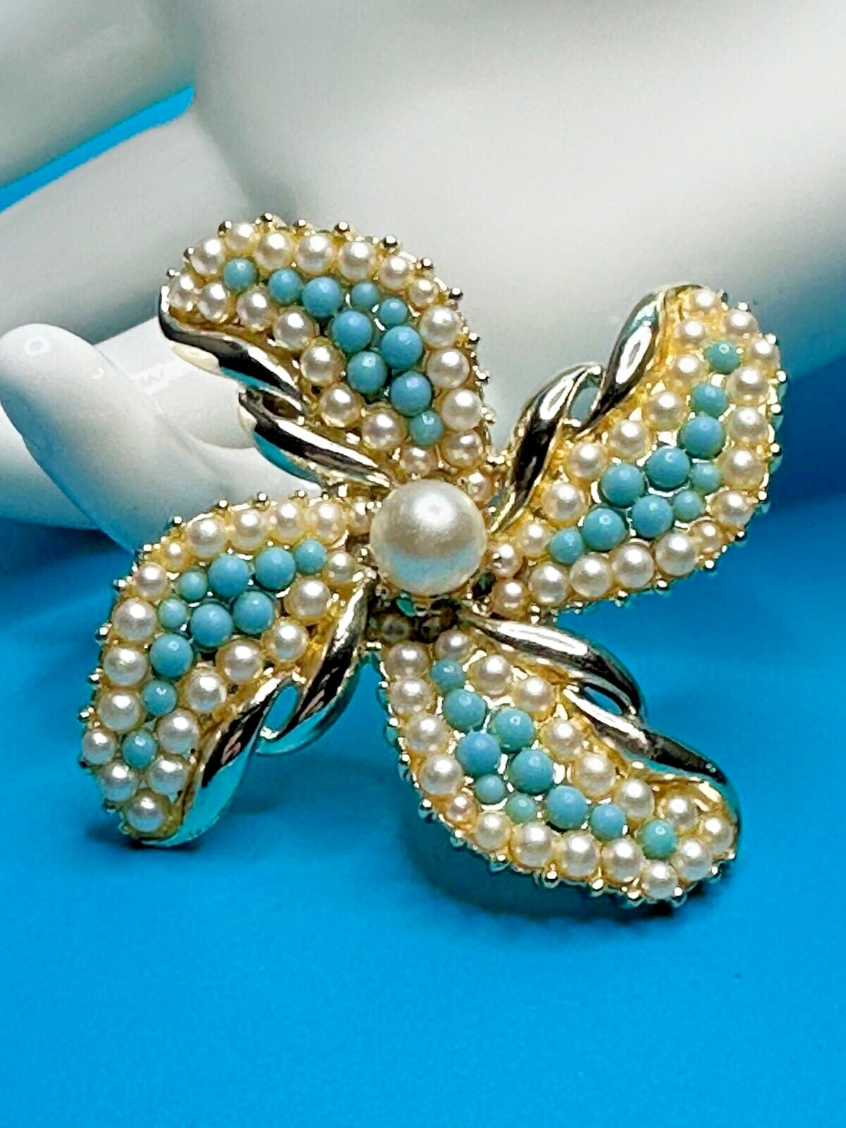 Florenza  Brooch Vintage Faux Pearl & Turquoise Flower Shape Gold Tone Signed