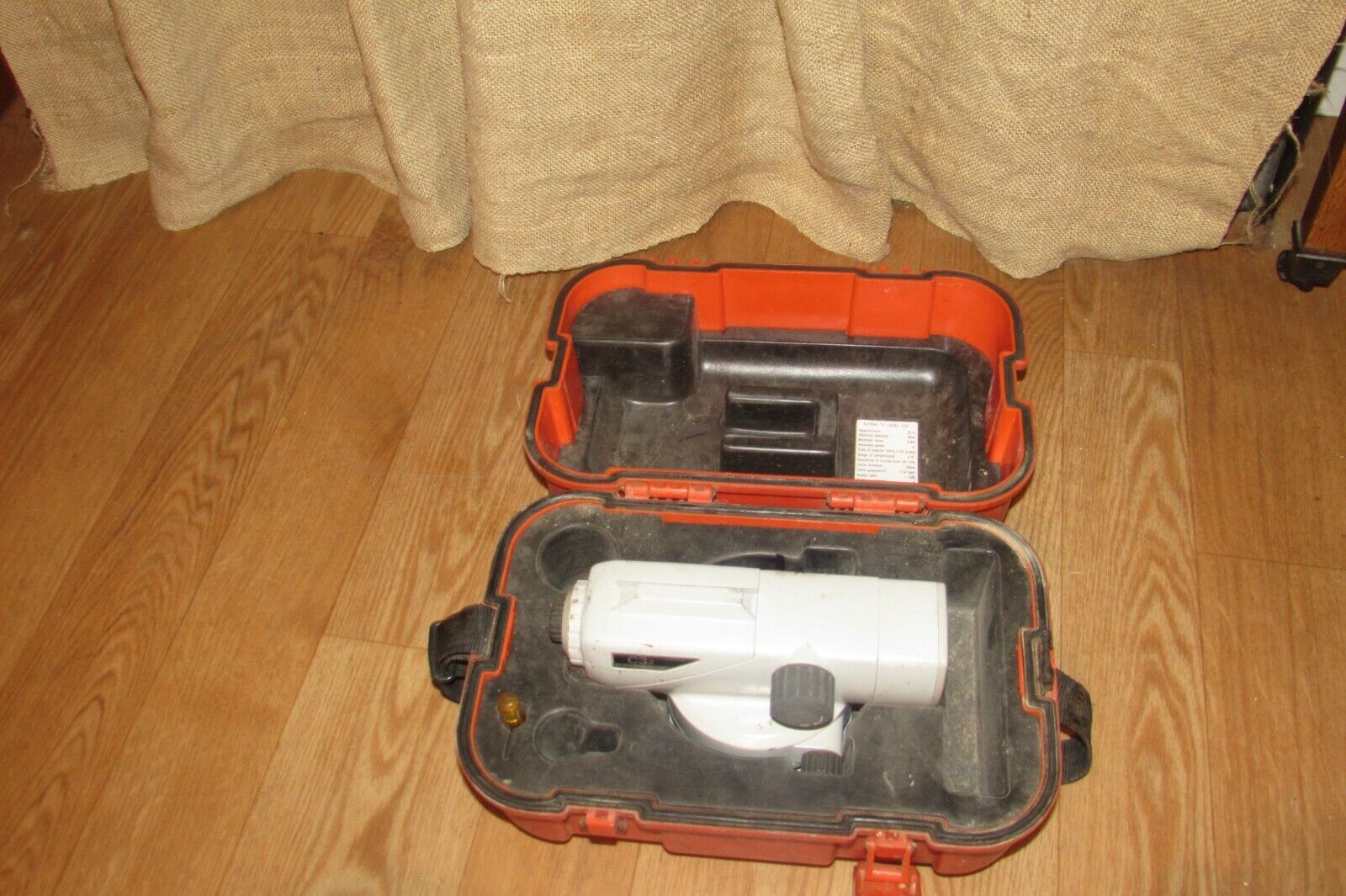 Sokkia C32 Automatic Level with carry case 22X #1339
