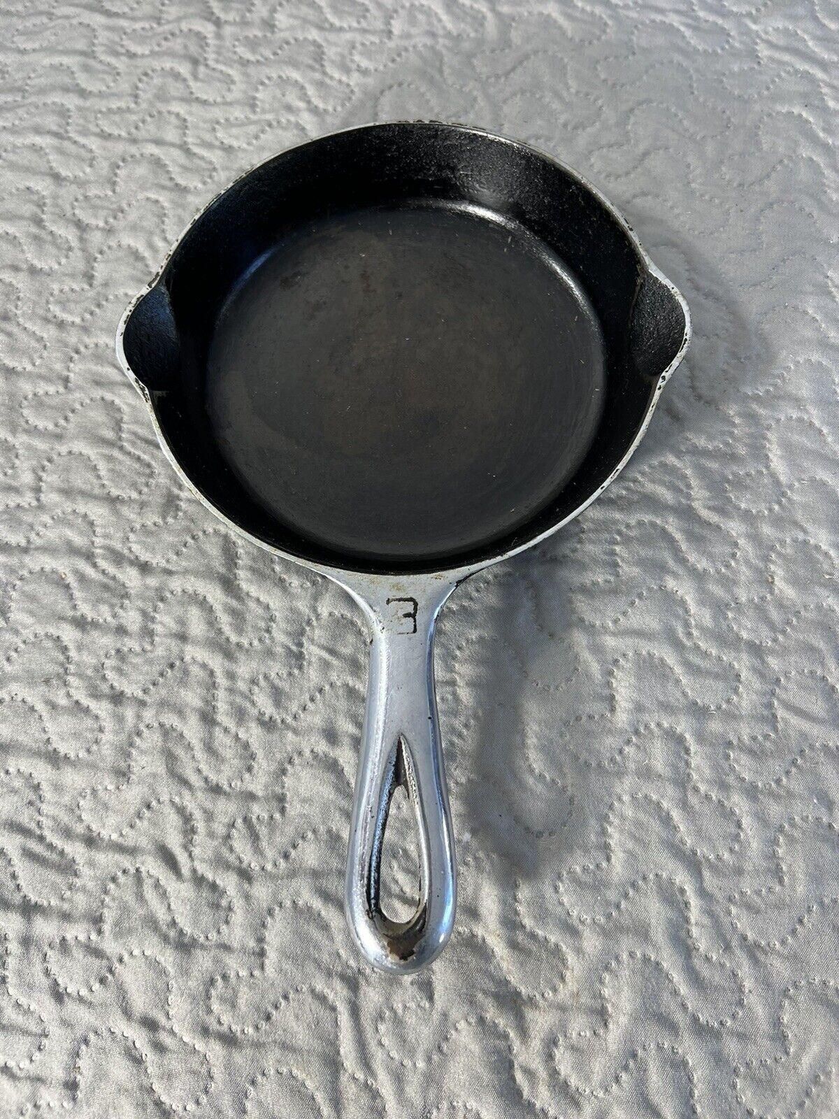 Griswold Cast Iron Skillet No. 3 Small