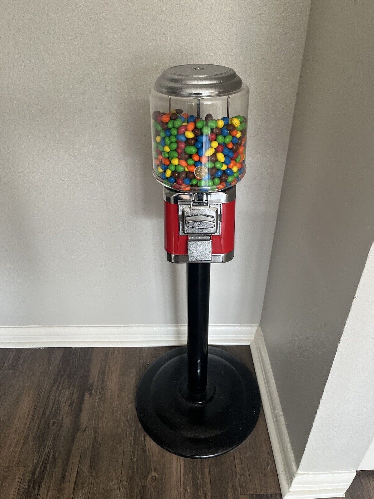 Candy machine, .25 Cent Desensitize Candy.
