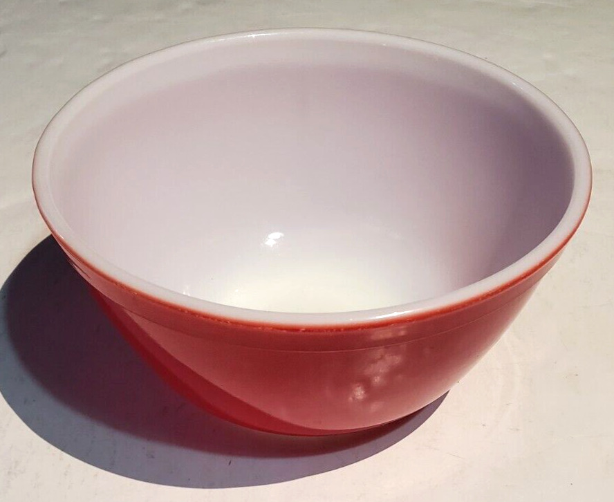 Vintage Pyrex #402 Red 1.5 Quart Medium (7 Inch) Mixing Bowl