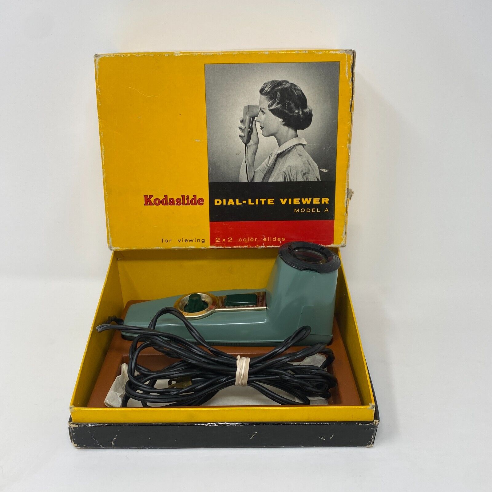 Kodak Kodaslide Dila-Lite 35mm Hand Held Slide Viewer Model A w/box Operational