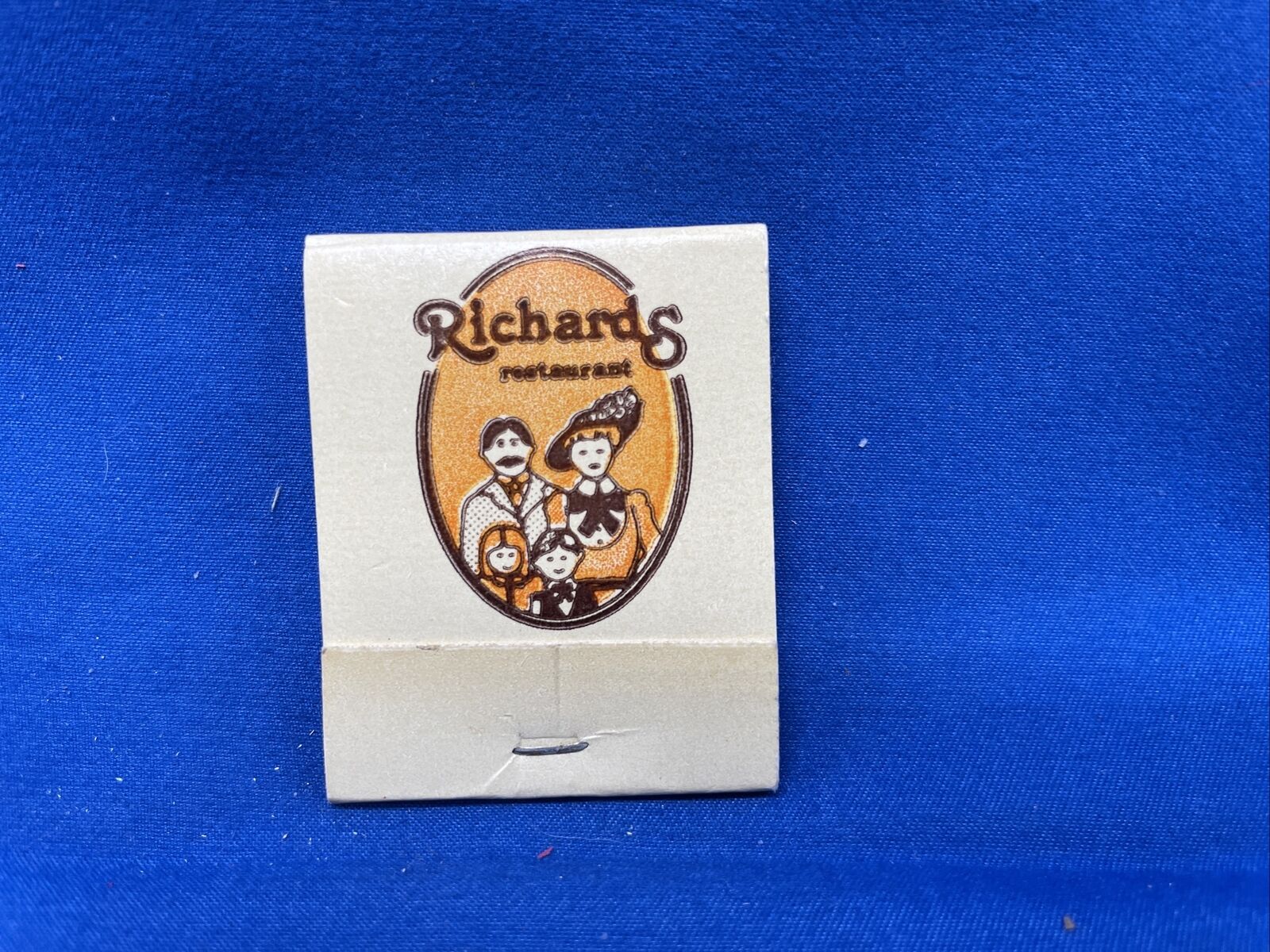 Vintage 70’s Richard’s Restaurant Bryant, IN Unused Matchbook Matches Unstruck 