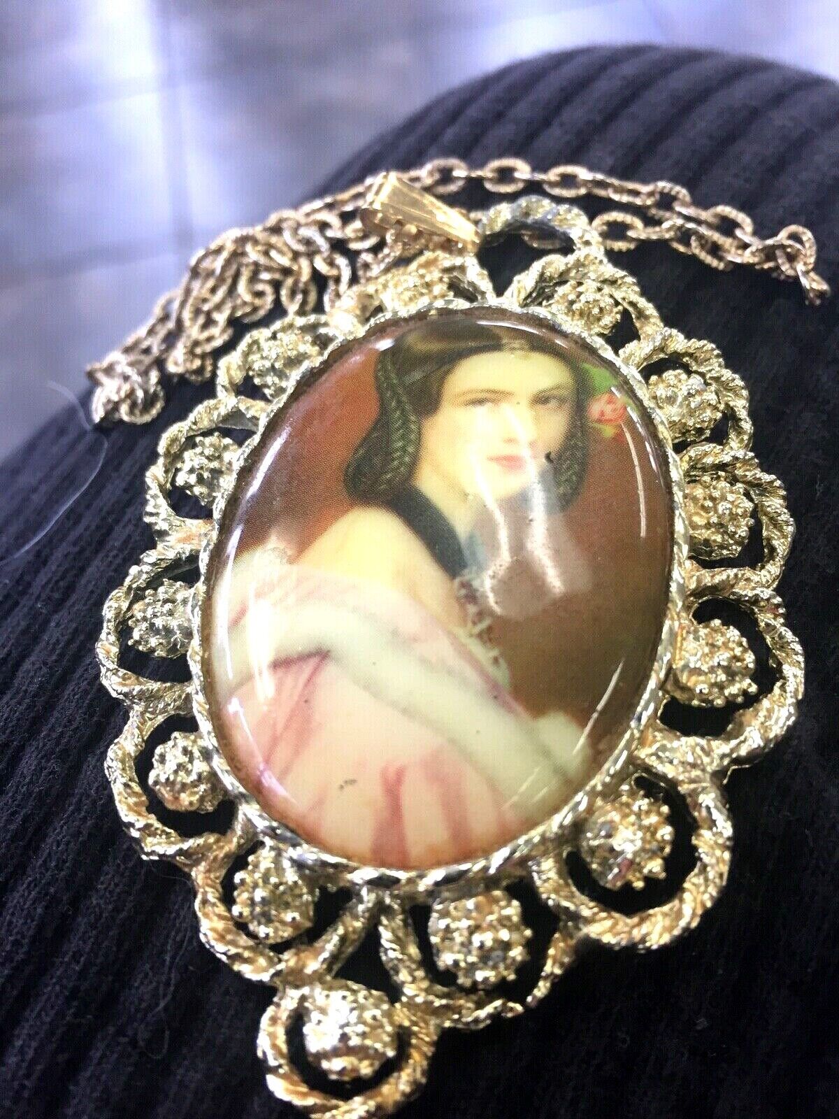Antique Porcelain Necklace Classic Victorian Jewelry Gold Chain Classic Vintage 