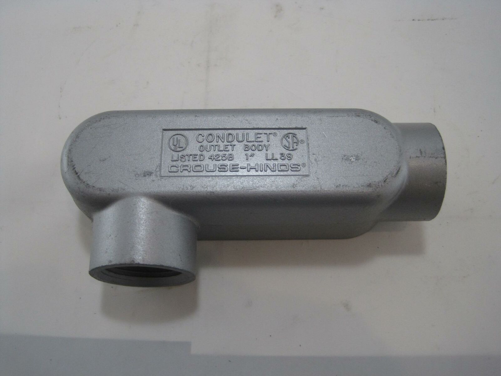 New Crouse Hinds LL39 Condulet Conduit Outlet Body 1\