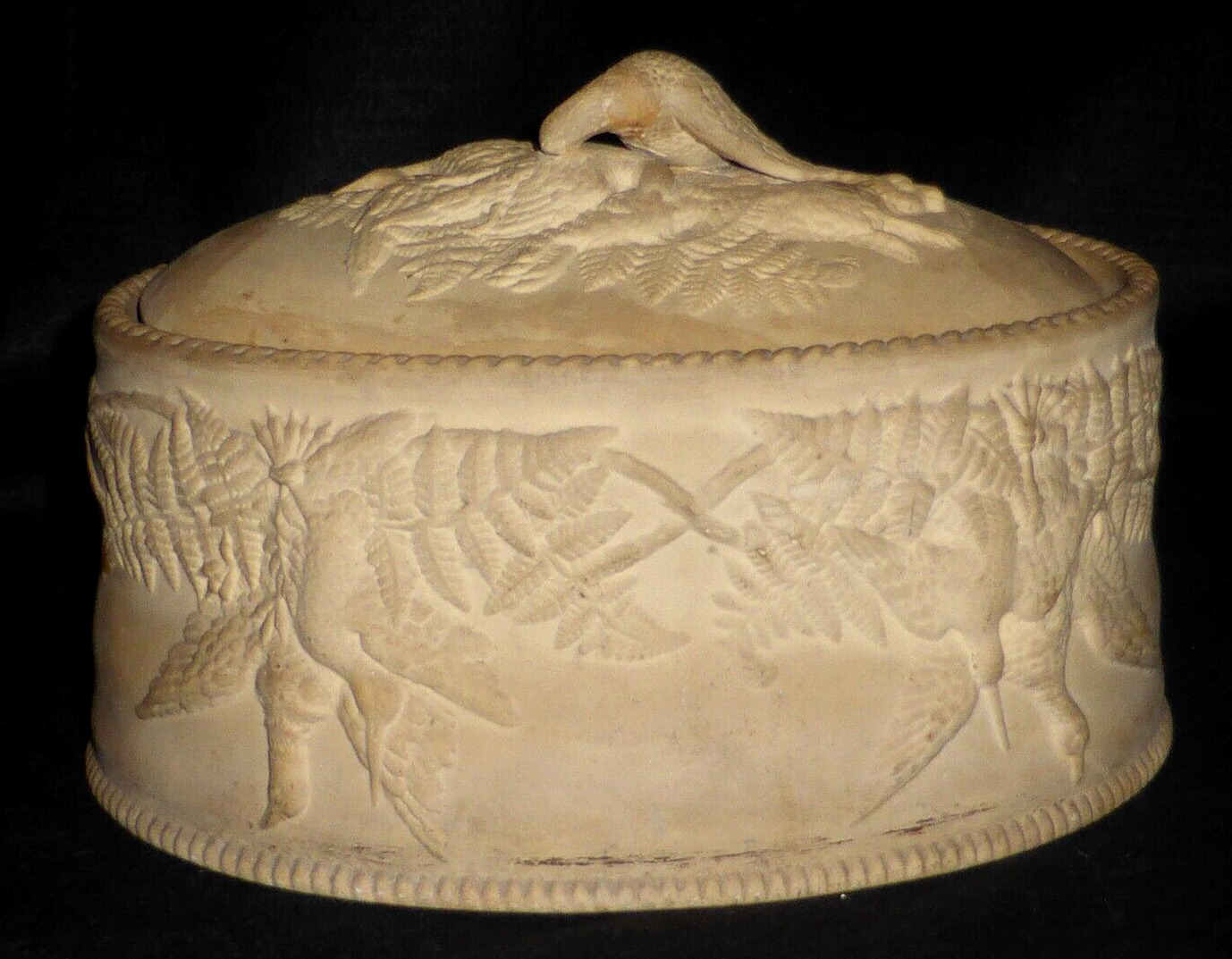 Antique Wedgwood Caneware Game Pie Dish with Pheasant Finial Handle c1860