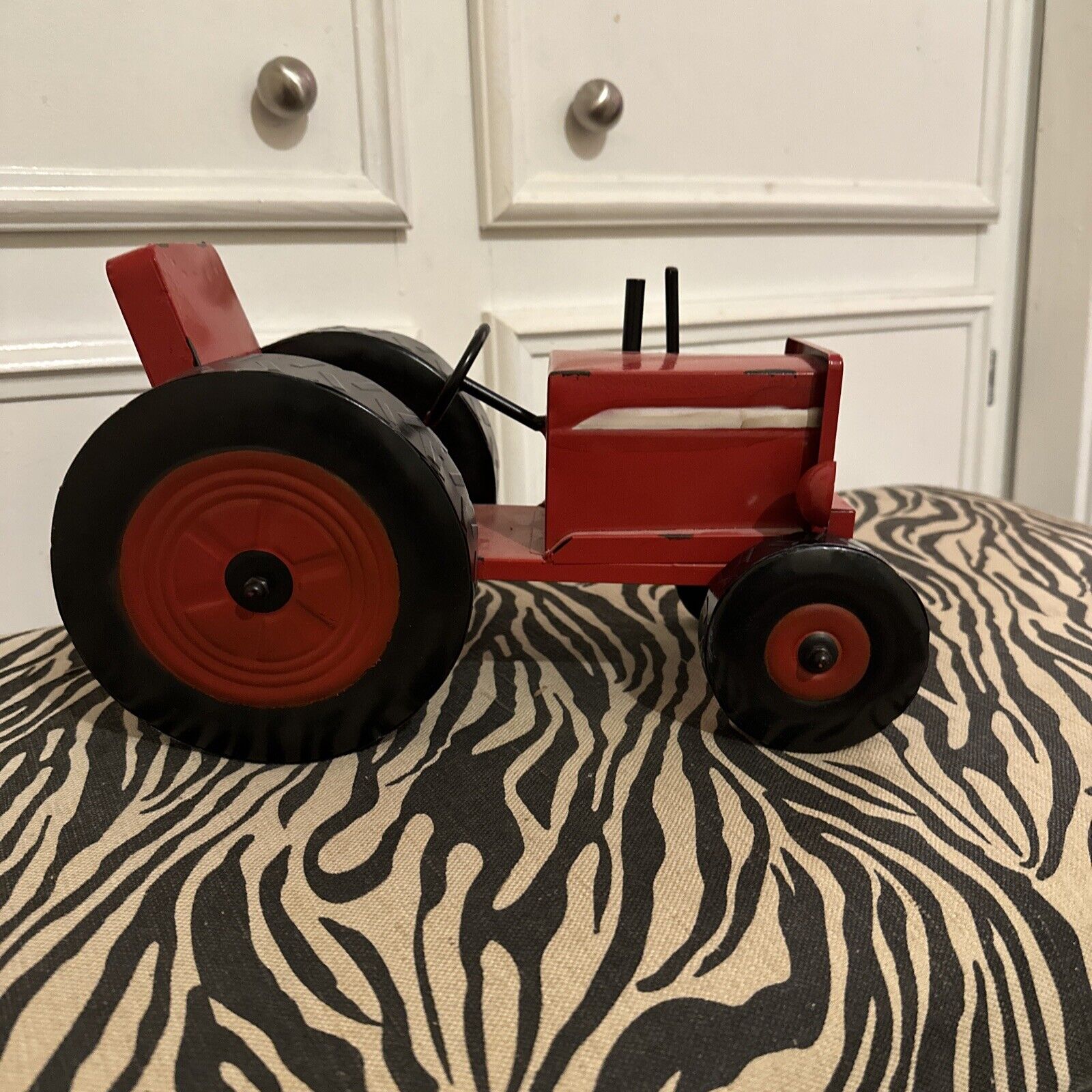 Antique FarmAll Style  Metal Bright Red  Large Toy Tractor 