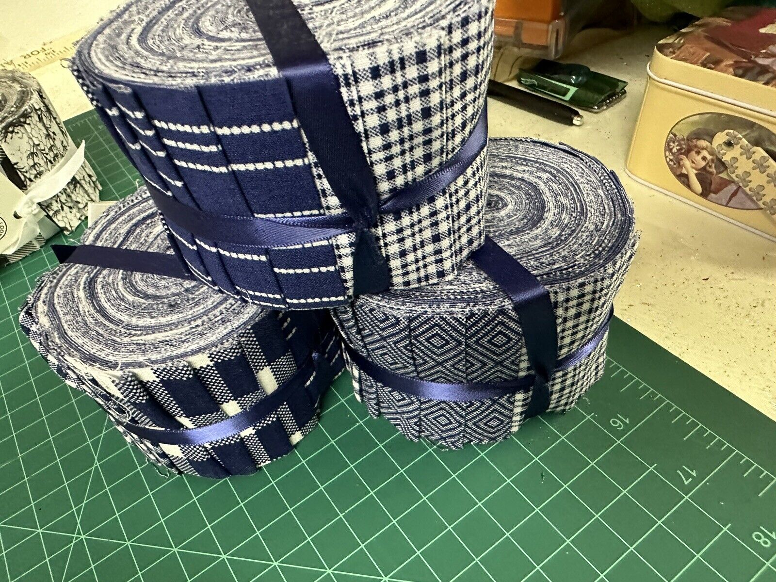 Loops and threads Jelly Roll Blue And White