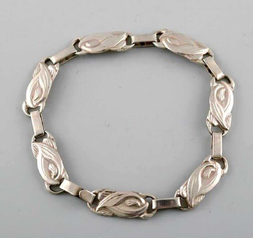 Vintage Danish silver bracelet in modern design, 1930 / 40s.