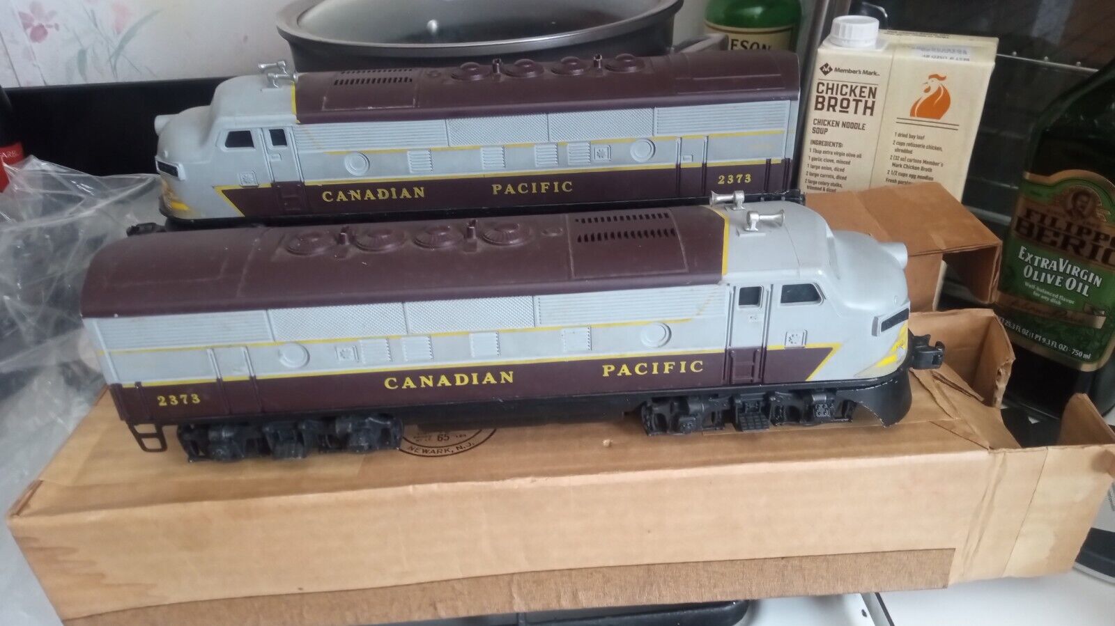 LIONEL CANADIAN PACIFIC Front @ Back Cars -21759 
