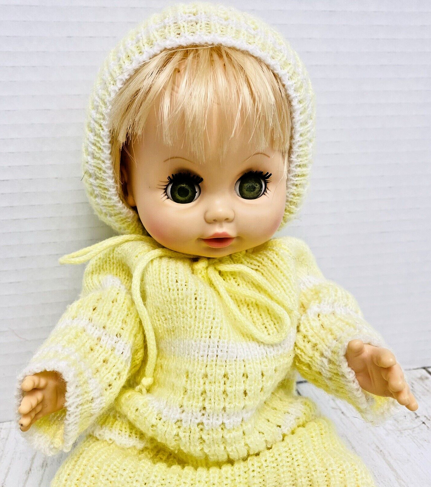 Vintage Vogue Doll 1975  Green Eyes Yellow Outfit #6