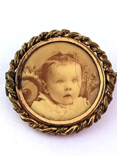 Civil War Era Memorial Pin, 1800\'s Vintage Jewelry