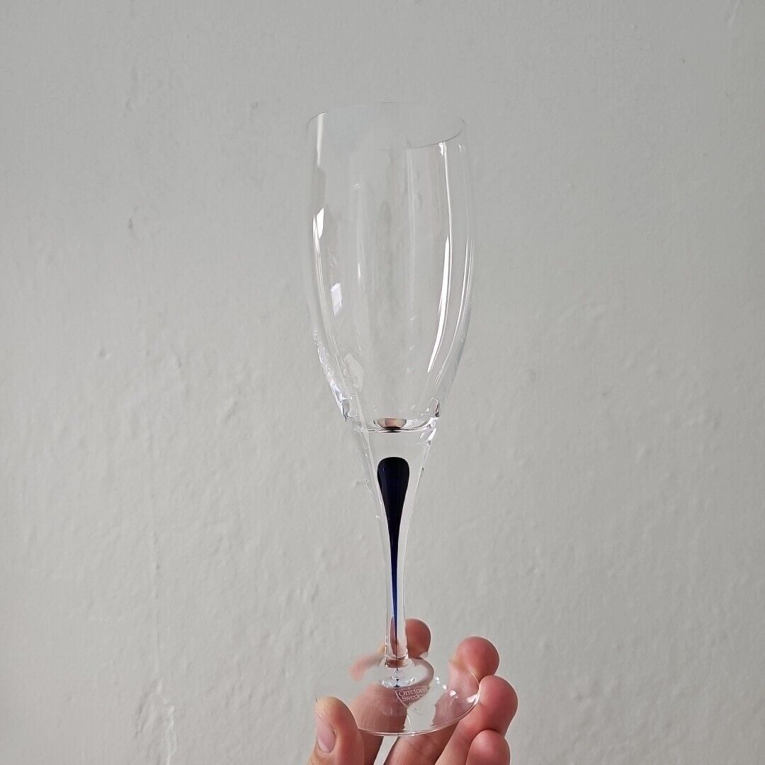 Intermezzo Blue by ORREFORS Claret Wine Glass 8 3/4\