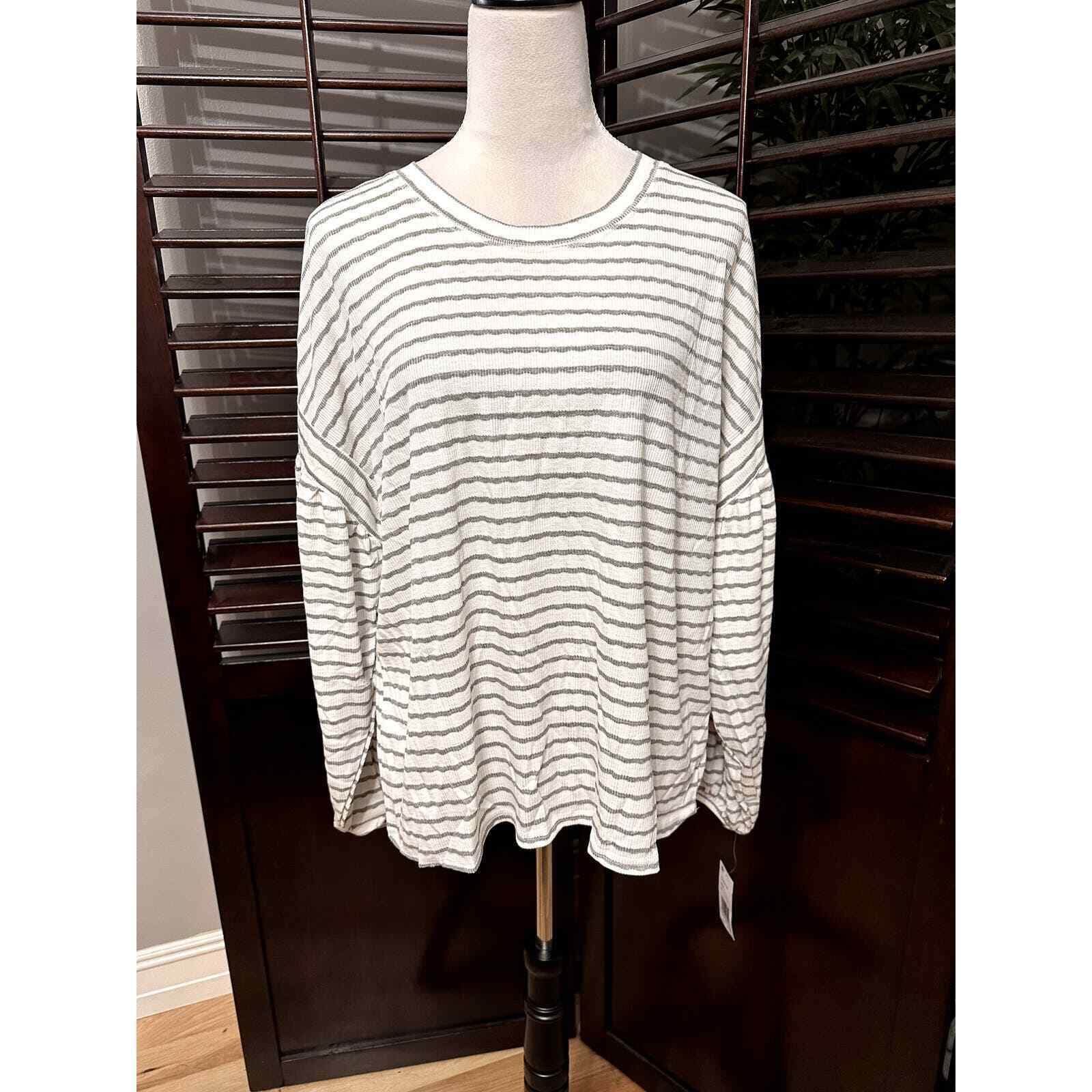 Weatherproof Vintage Women\'s Gray/Cream Stripped Long Sleeve Ribbed Top XL NWT