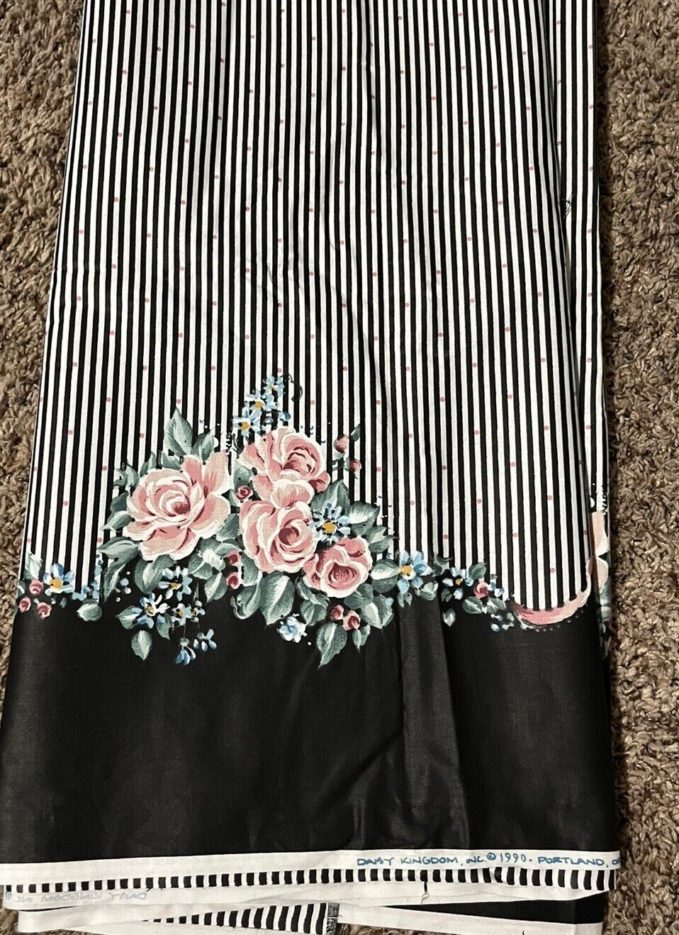Vintage Daisy Kingdom 1990 Striped Rose Bouquet Single Border Fabric 2 13” Yards