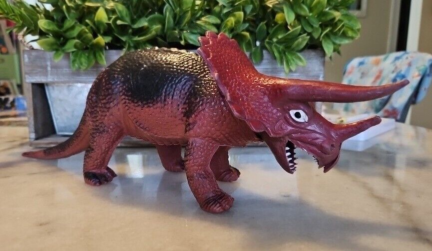 Vintage Triceratops Dor Mei Red Dinosaur Monster Toy 1980s 14\