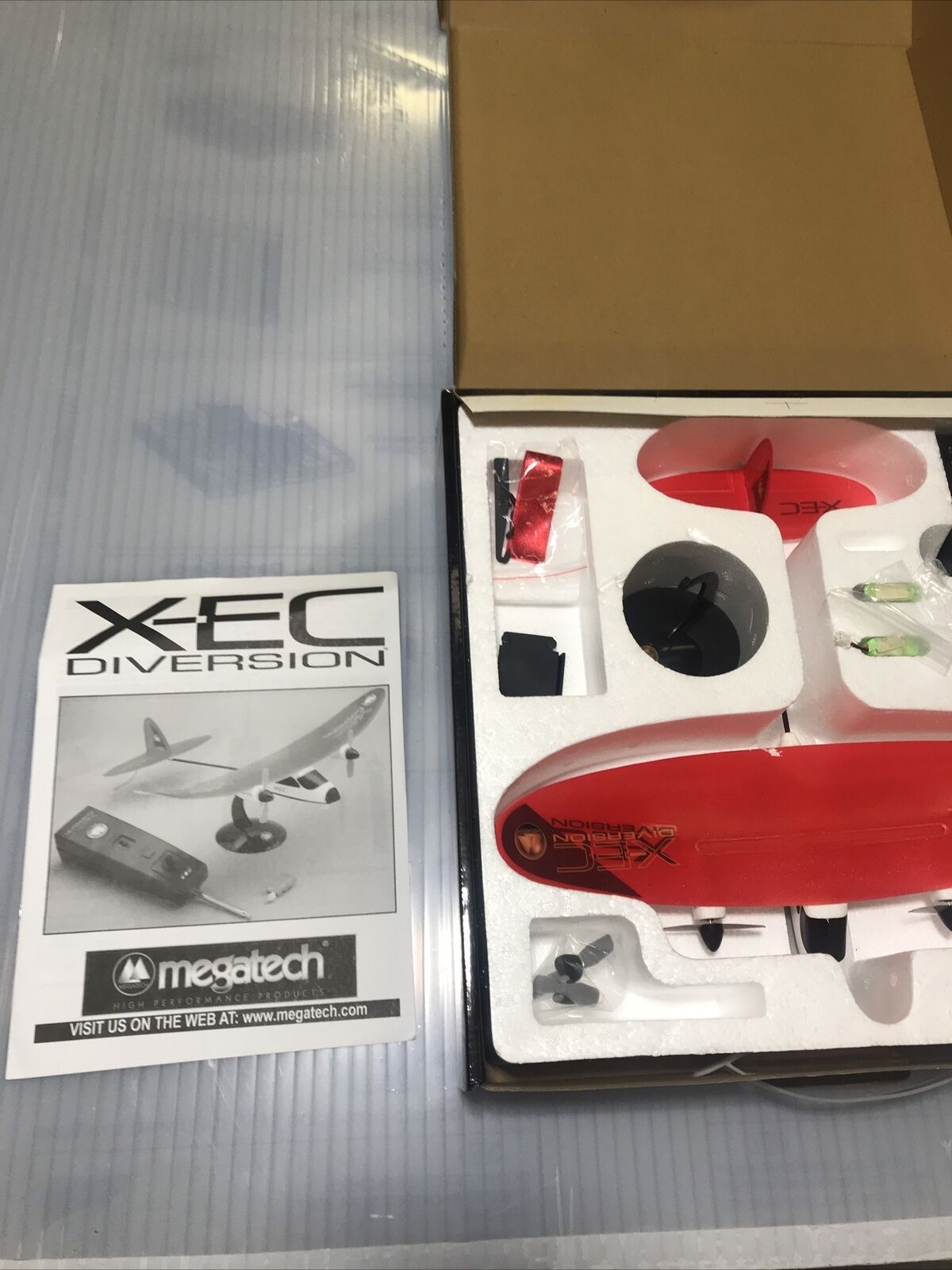 MEGATECH ANYWHERE DIVERSION RC AIRPLANE RADIO SHACK not tested