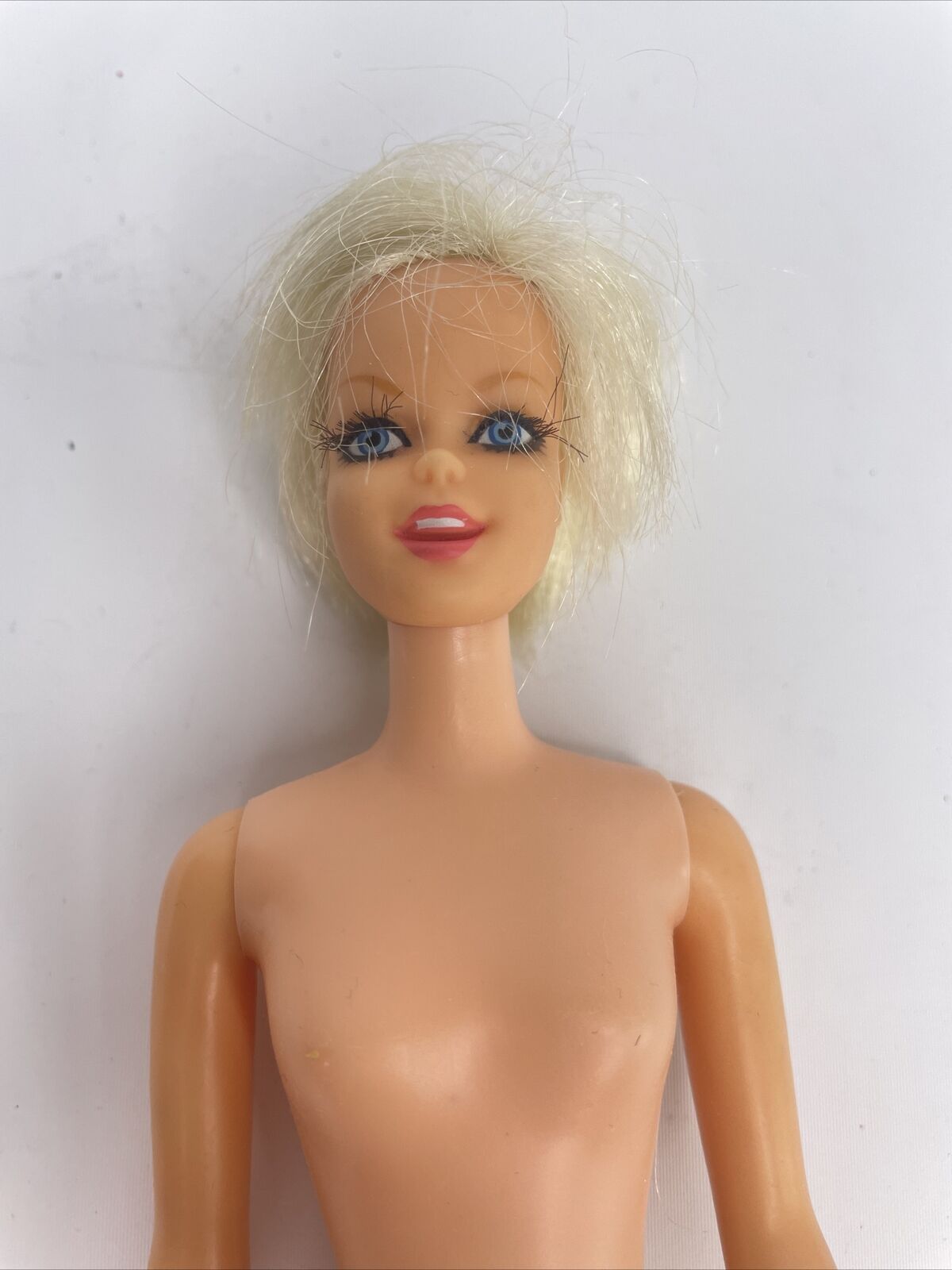 Vintage 1960\'s Rare Twist \'n Turn Twiggy Doll Francie size MOD Barbie 1968 Blond