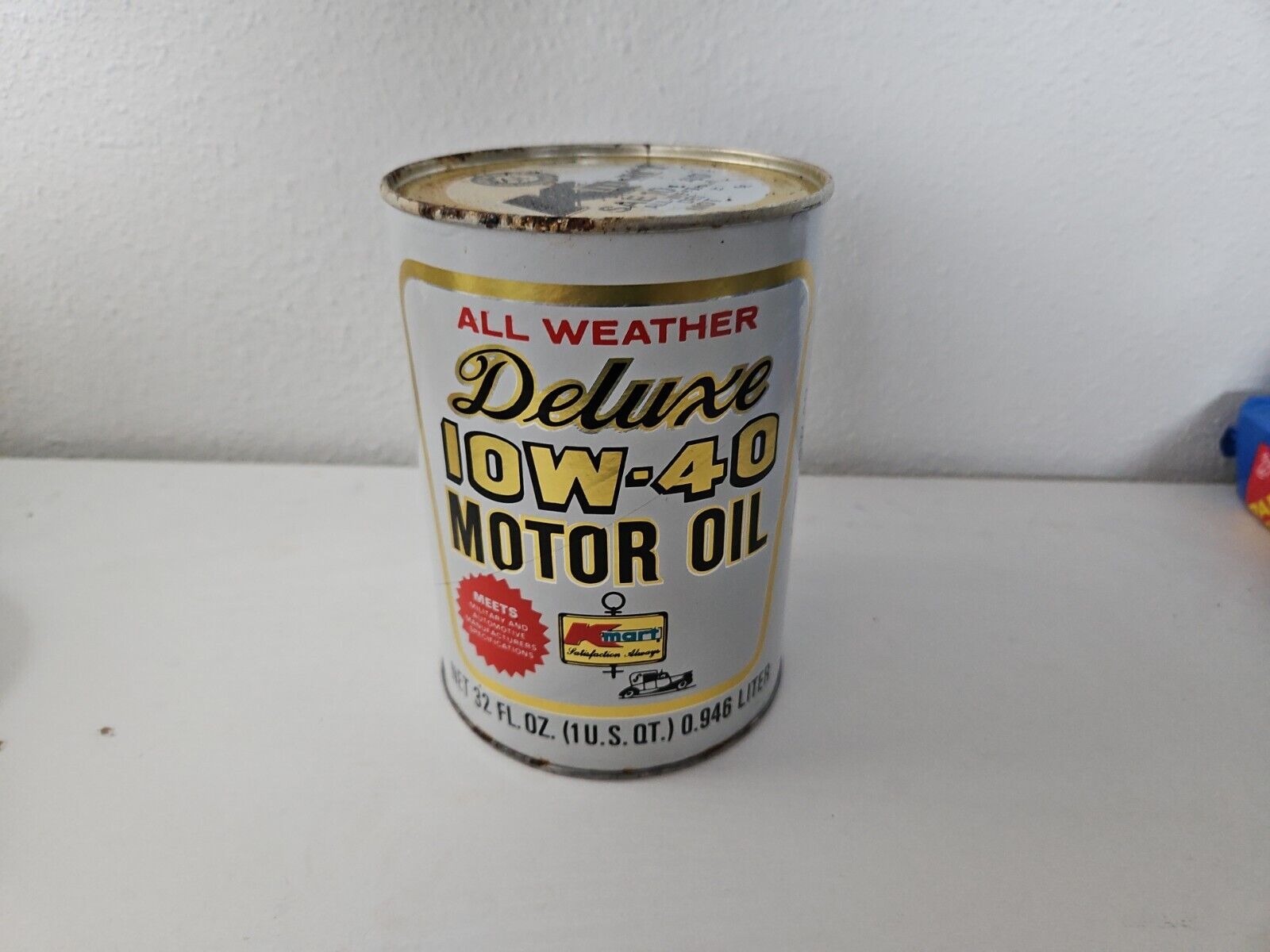 VINTAGE KMART 1-QUART ALL WEATHER DELUXE 10W-40 MOTOR OIL CAN, UNOPENED