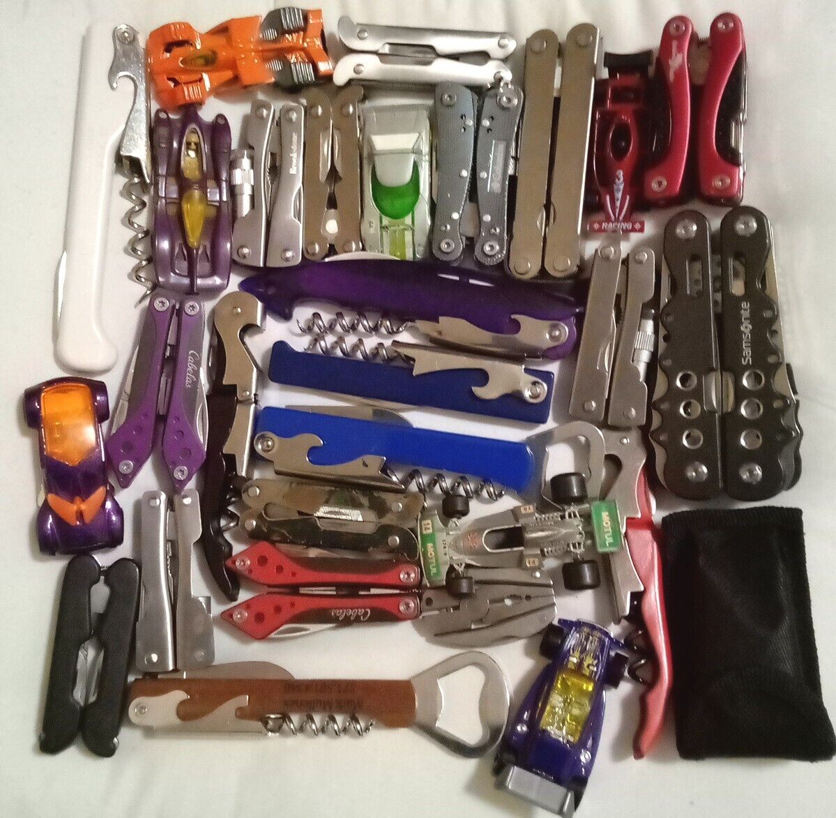 TSA Lot x25 Folding Multi Tools Knives Dewalt Columbia Samsonite Ozark  Ferrari 