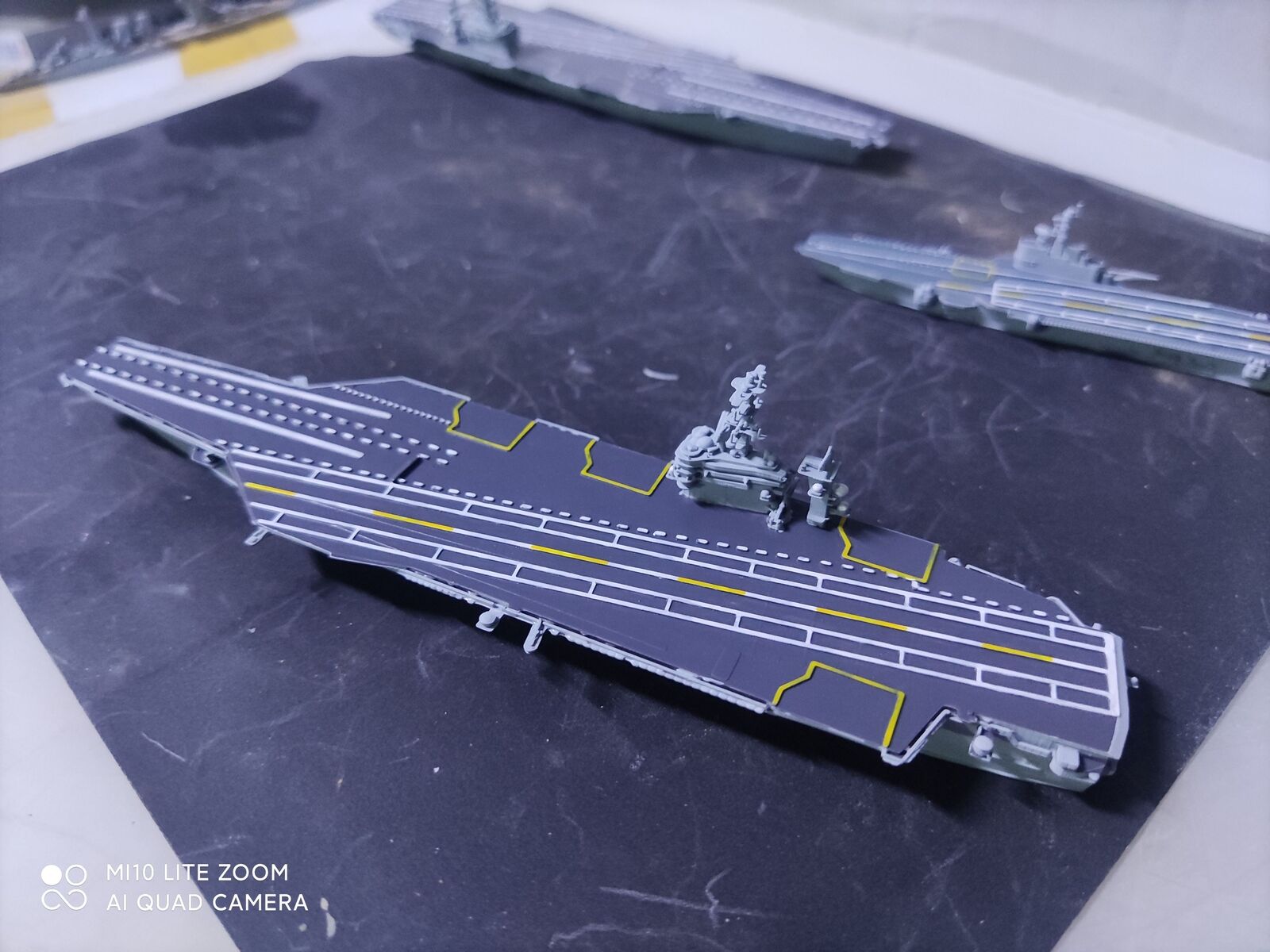 1/2000 US Nimitz class Carl Vinson aircraft carrier model finished product