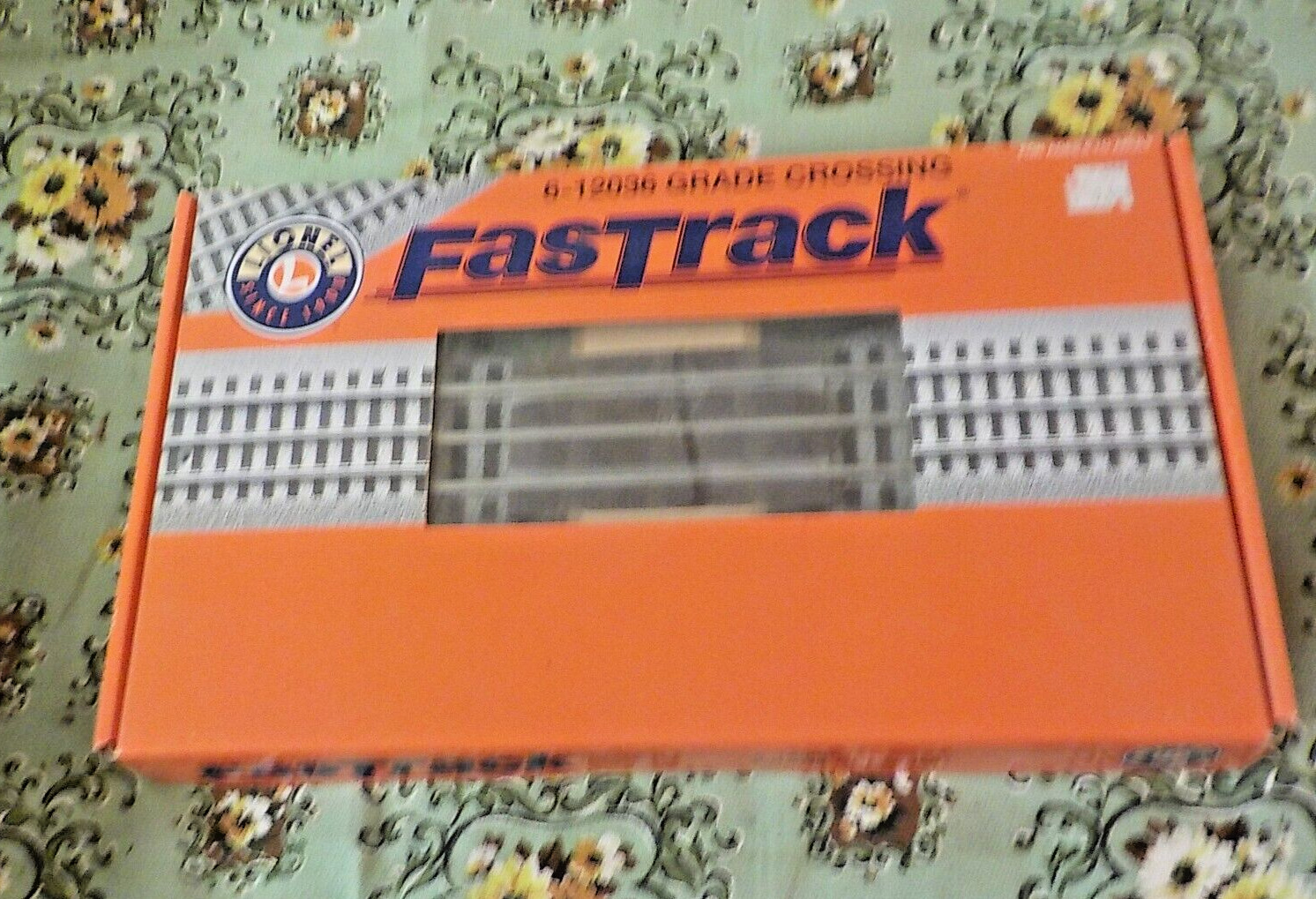 Lionel 6-12036 FasTrack Grade Crossing (Fast Track) O Gauge NEW IN BOX SET OF 2