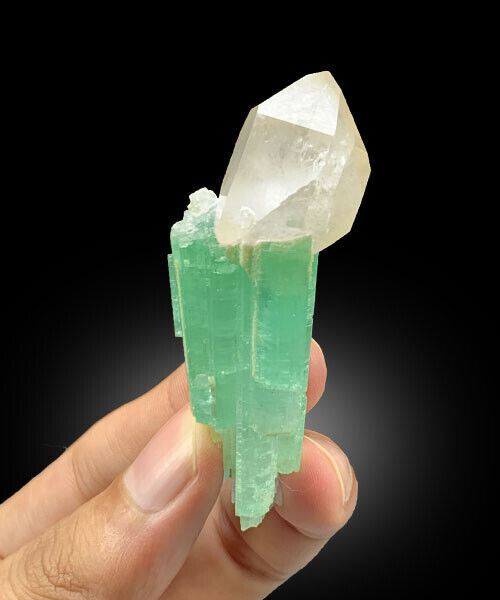 Tourmaline Crystal, Quartz Crystal, Green Tourmaline Combine With Quartz 32 Gram