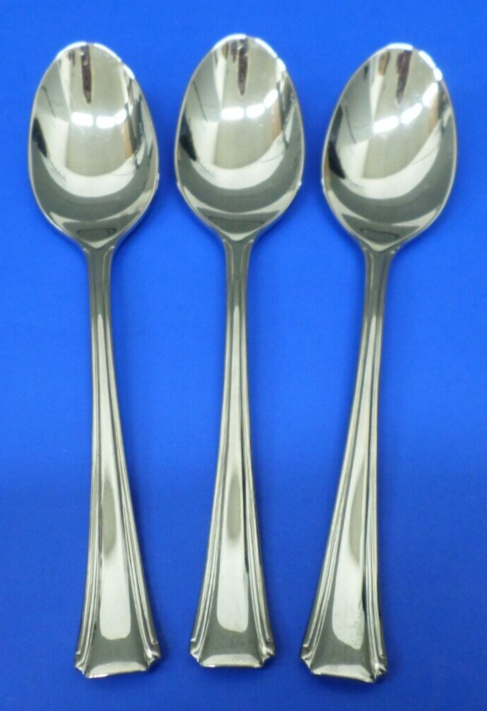 3 Oneida BORDEAUX Glossy Outlined 18/10 China Stainless Flatware 6.25\
