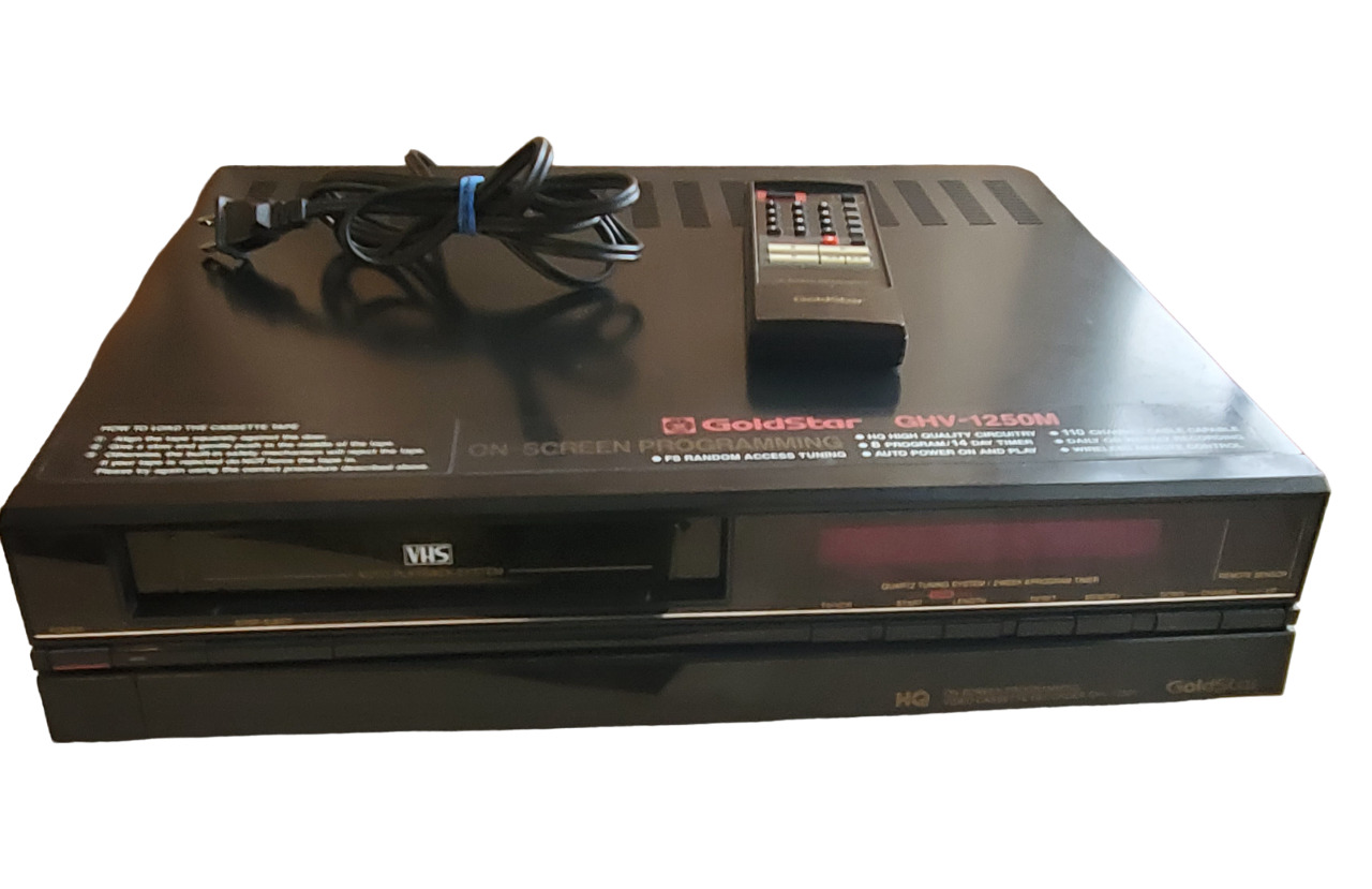 Vintage Goldstar GHV-1250M Quartz Tuning System VCR VHS Player w/ Remote Tested