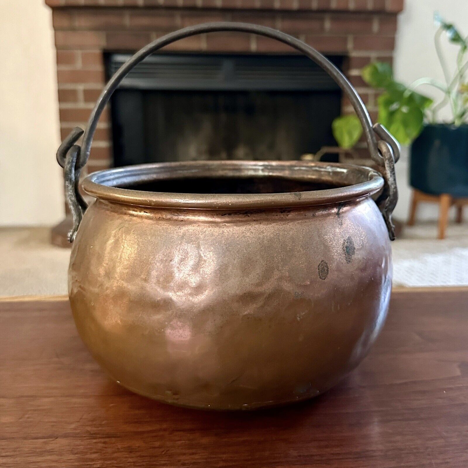 Antique Hand Forged Copper Metalware Pot w/ Iron Handle