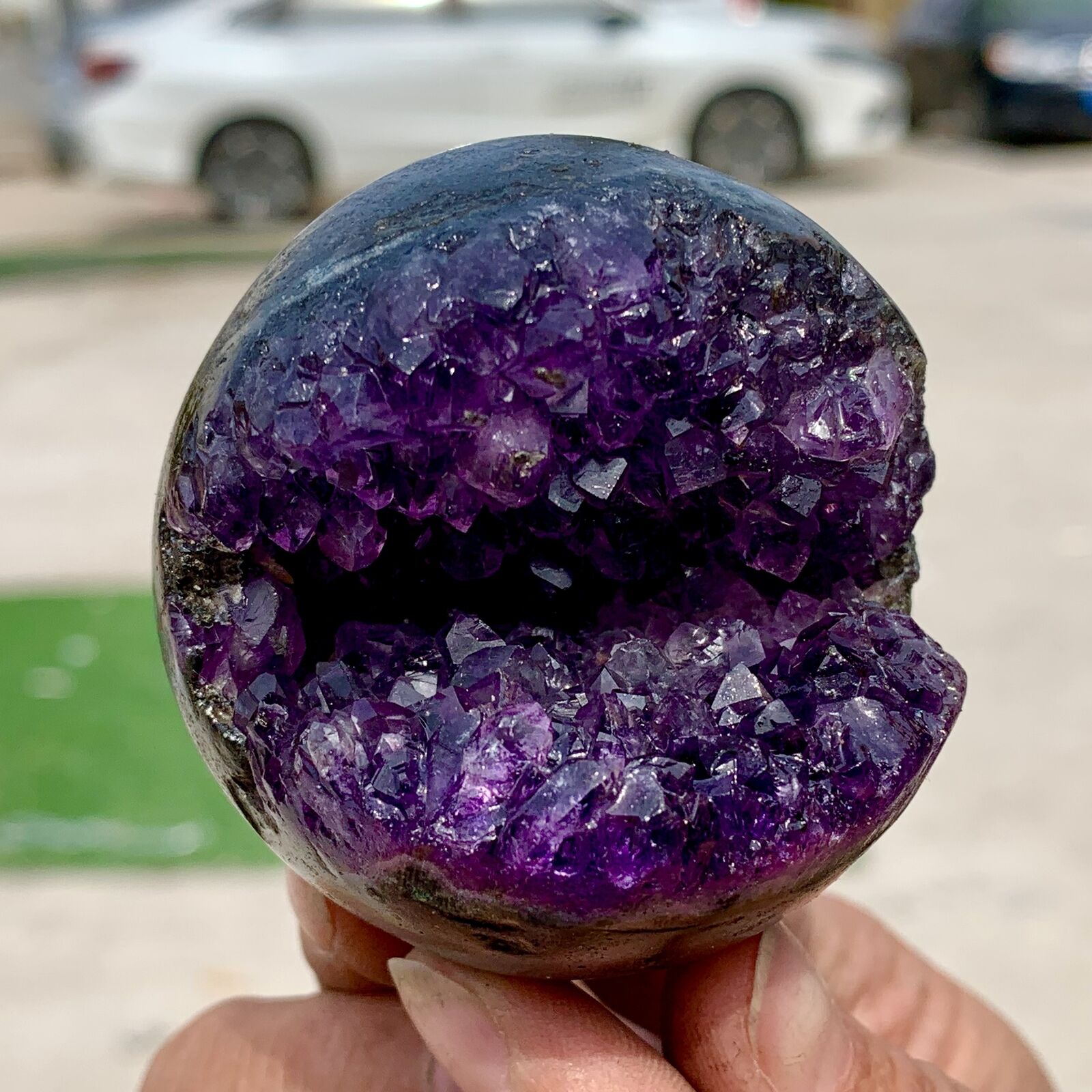 206G Natural Uruguayan Amethyst Quartz crystal open smile ball therapy