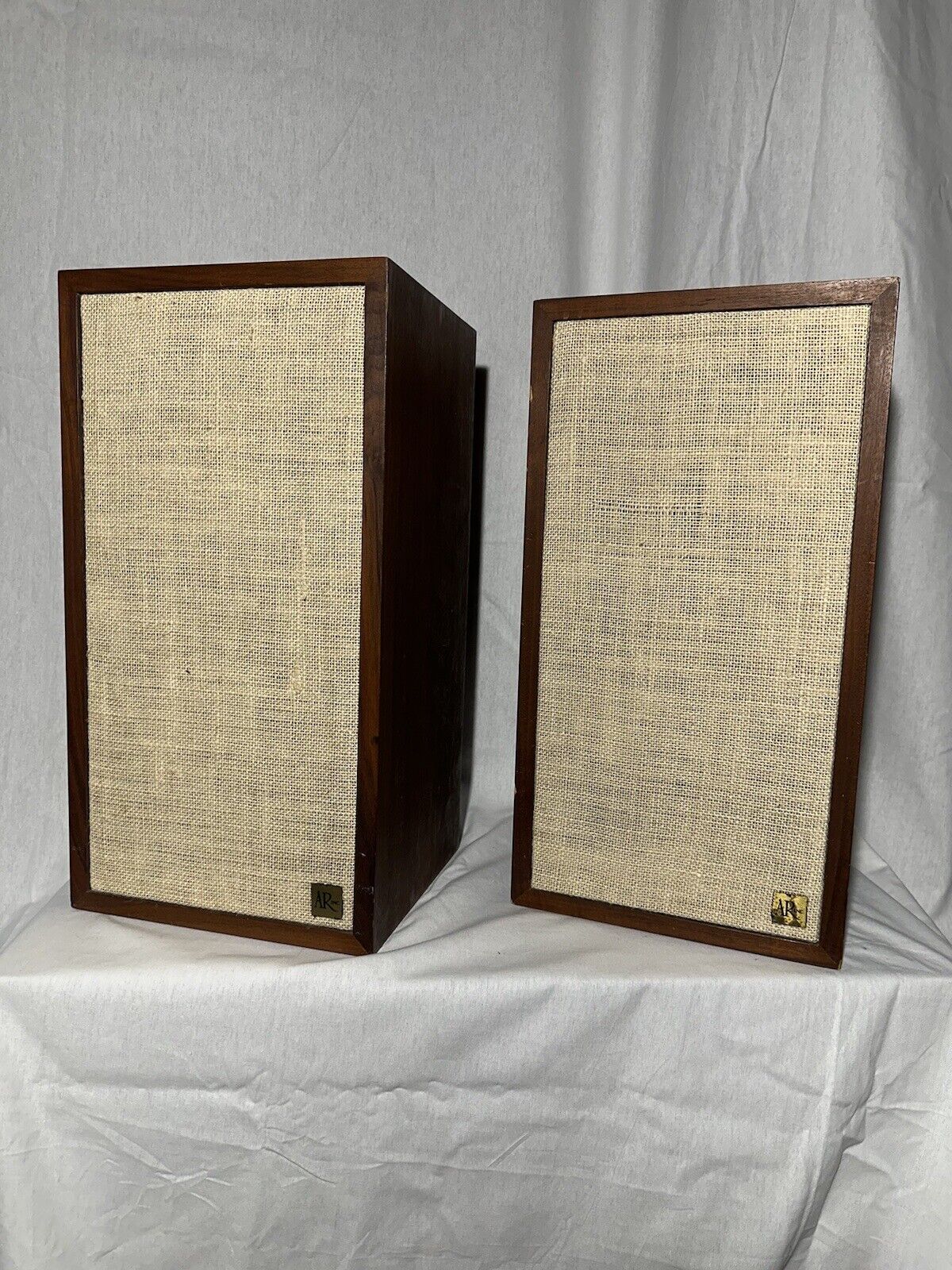 Vintage Pair Acoustic Research AR-4x  Bookshelf Speakers - Good Condition