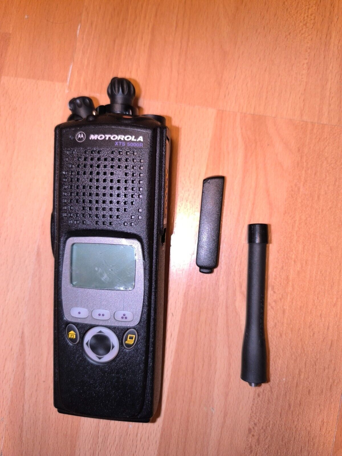 Motorola XTS5000 II UHF (380~470Mhz) AES-256, AES-GCM, P25 Portable Radio