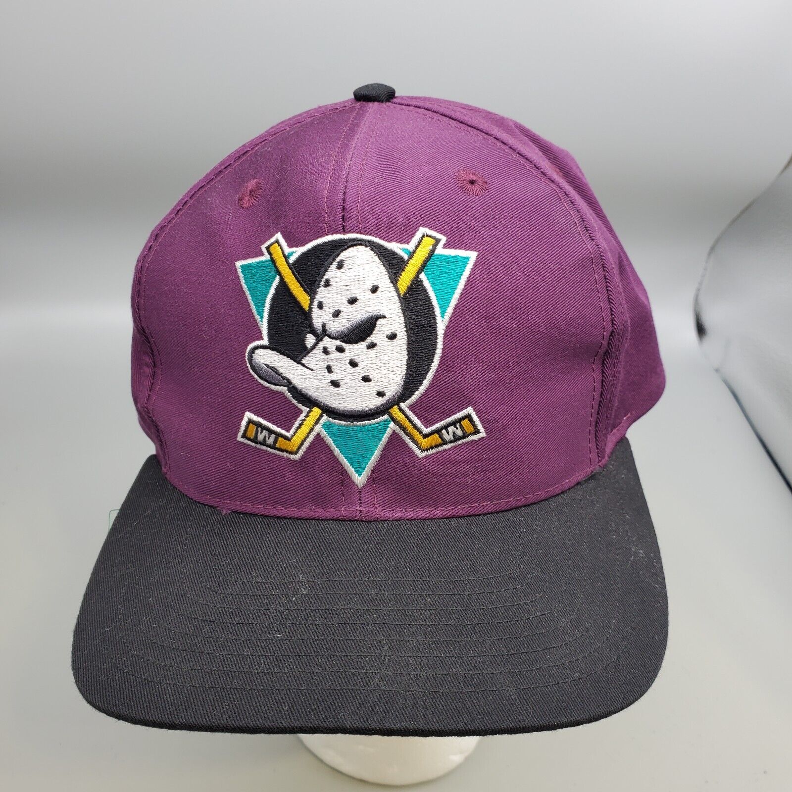 Vintage Walt DISNEY Mighty Ducks NHL Snapback Hat