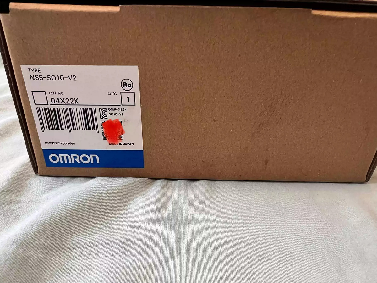 1PC New Omron NS5-SQ10-V2 Touch Screen NS5SQ10V2 Expedited Shipping