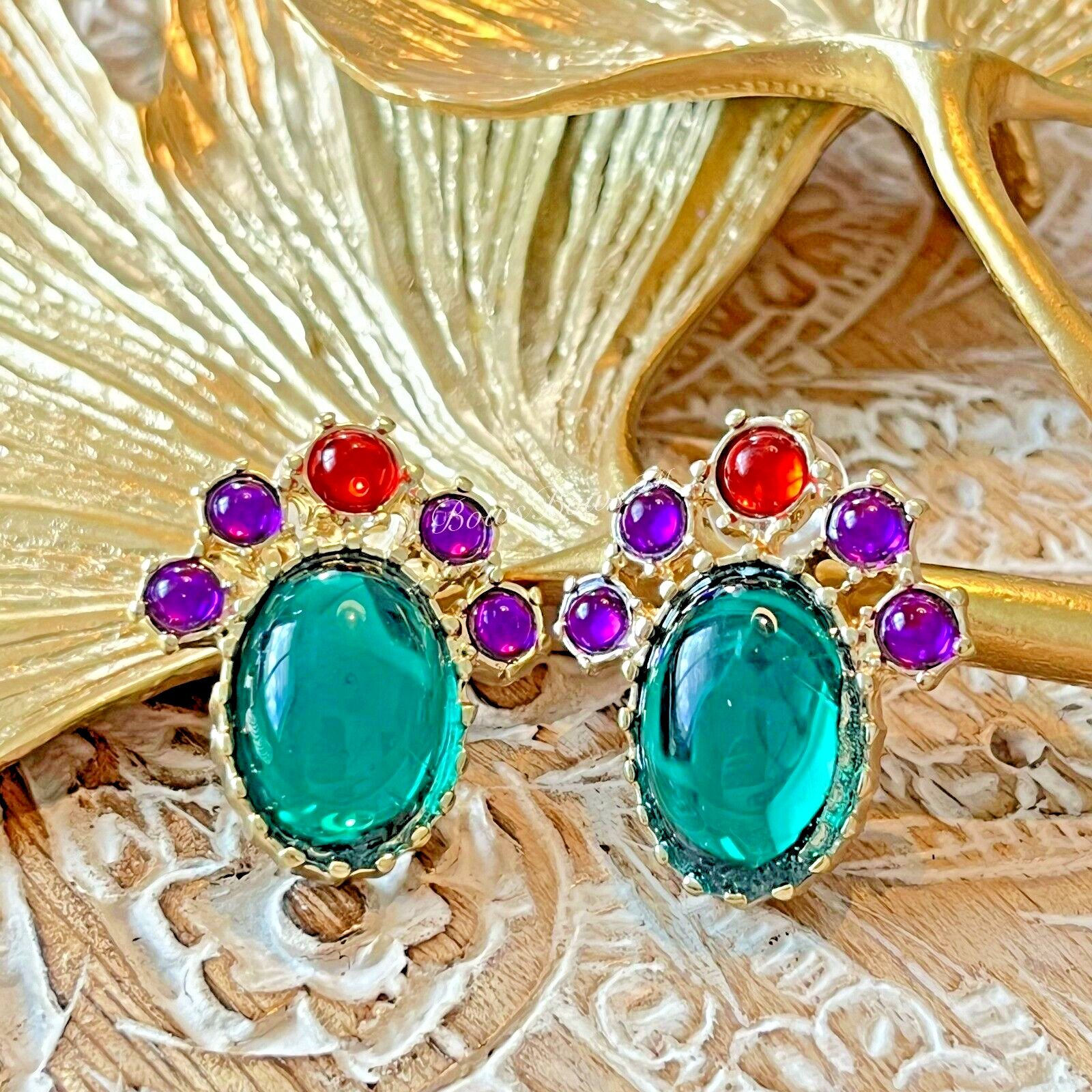Brand NEW Vintage Gold Plated Resin Earring Silver Post Green/ Purple