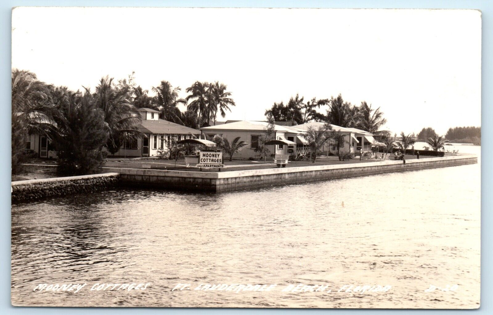 POSTCARD RPPC Mooney Cottages Ft Lauderdale Beach Florida c1940\'s