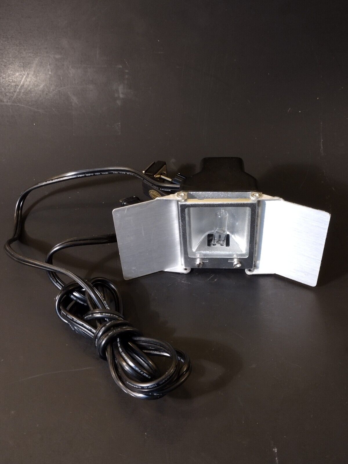 VINTAGE Val-u-light V1000 Ambico Camera Light Accessory Tested Works Needs Bulb
