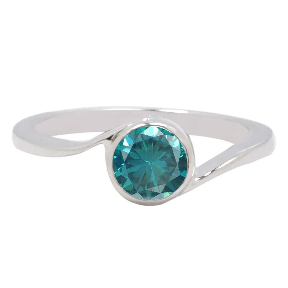 14KT White Gold & 0.90Ct Round Shape Natural Greenish Blue Diamond Ring