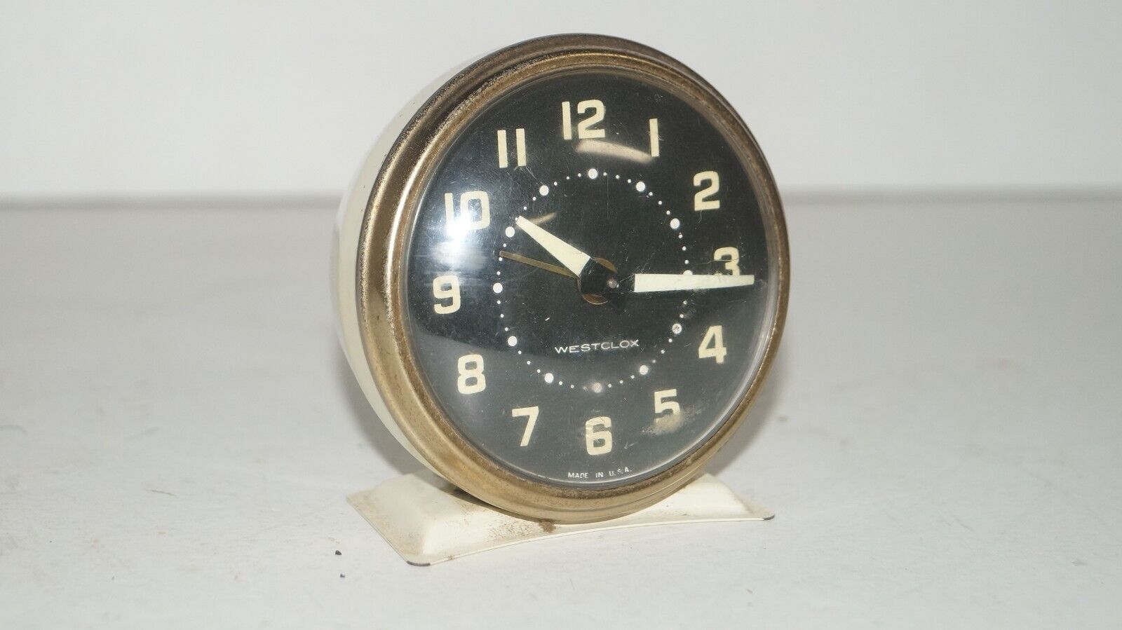 Vintage WESTCLOX USA Wind-up Glow in Dark Desk Alarm Clock - NIce