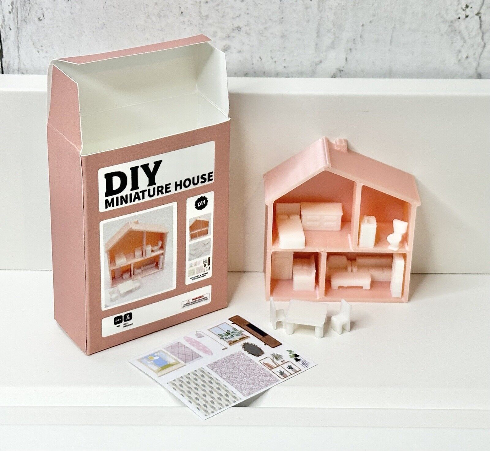 Dollhouse Miniatures Mini Dollhouse W/Tiny Furniture 1:12 Scale Dollhouse DIY