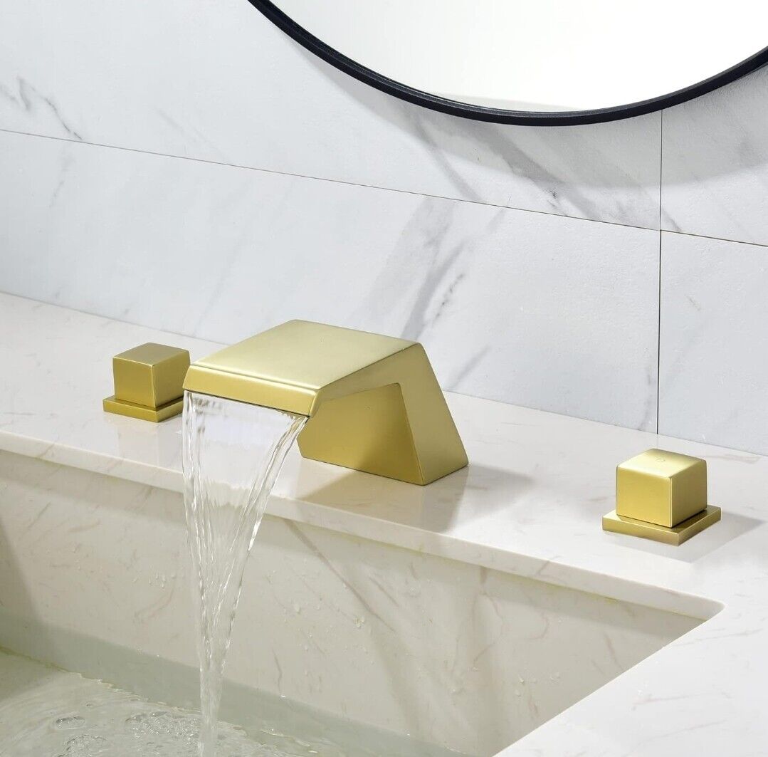MONDAWE Bathroom Waterfall Faucet in Brushed Gold