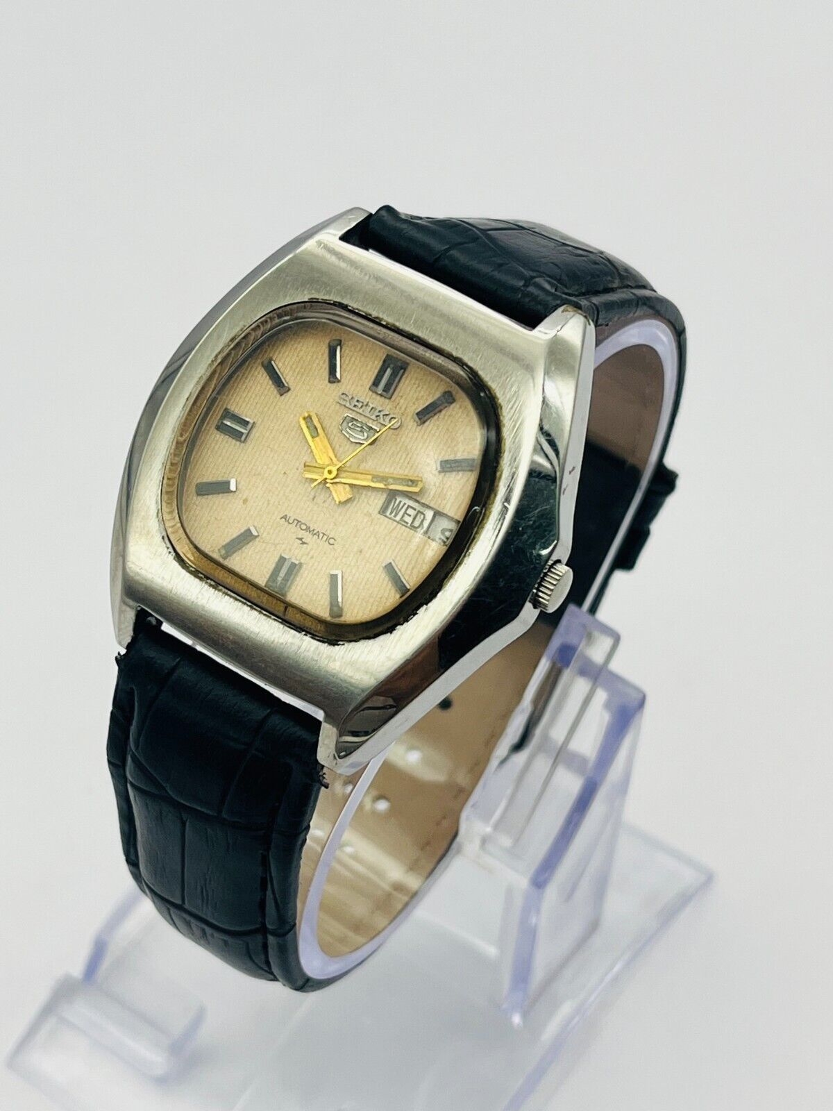 Vintage Seiko 5 Automatic Day & Date Men\'s Running Wrist Watch Ref.7009-5010