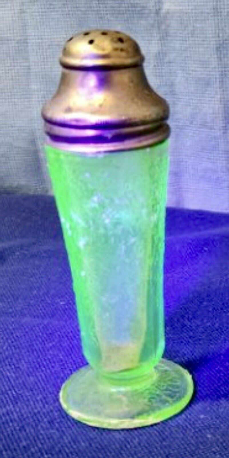 1930s Uranium Green Depression Glass Salt Shaker