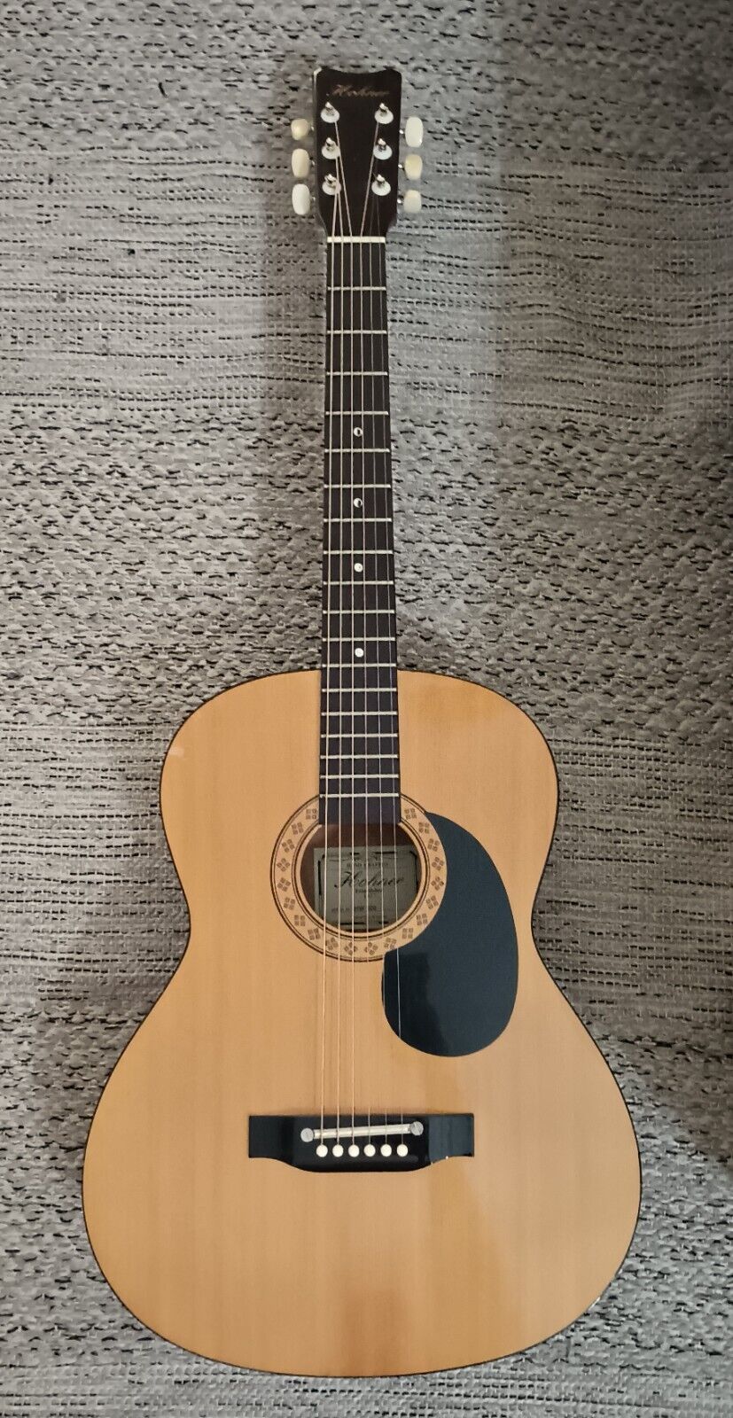 Hohner 6 String Acoustic Guitar