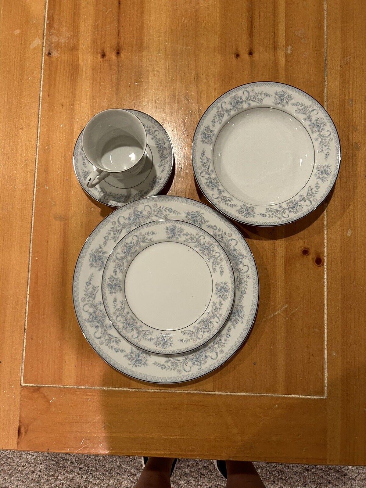 Mikasa Dresden Rose Fine China  (L9009) -13 place settings, 5 piece each +extras