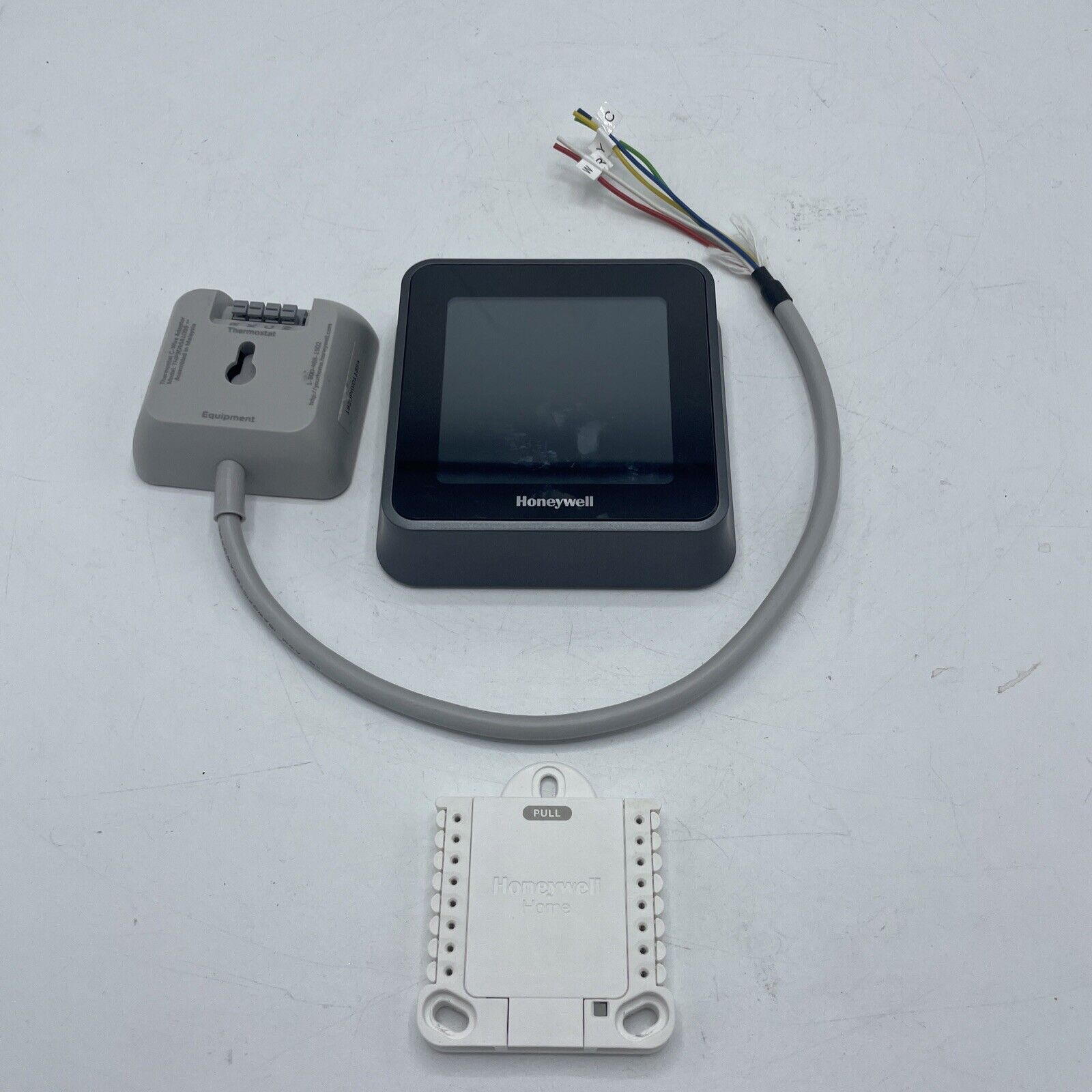 Honeywell T5+ Plus Wi-Fi Smart Thermostat RCHT8612WF2005 (No box), view photos 