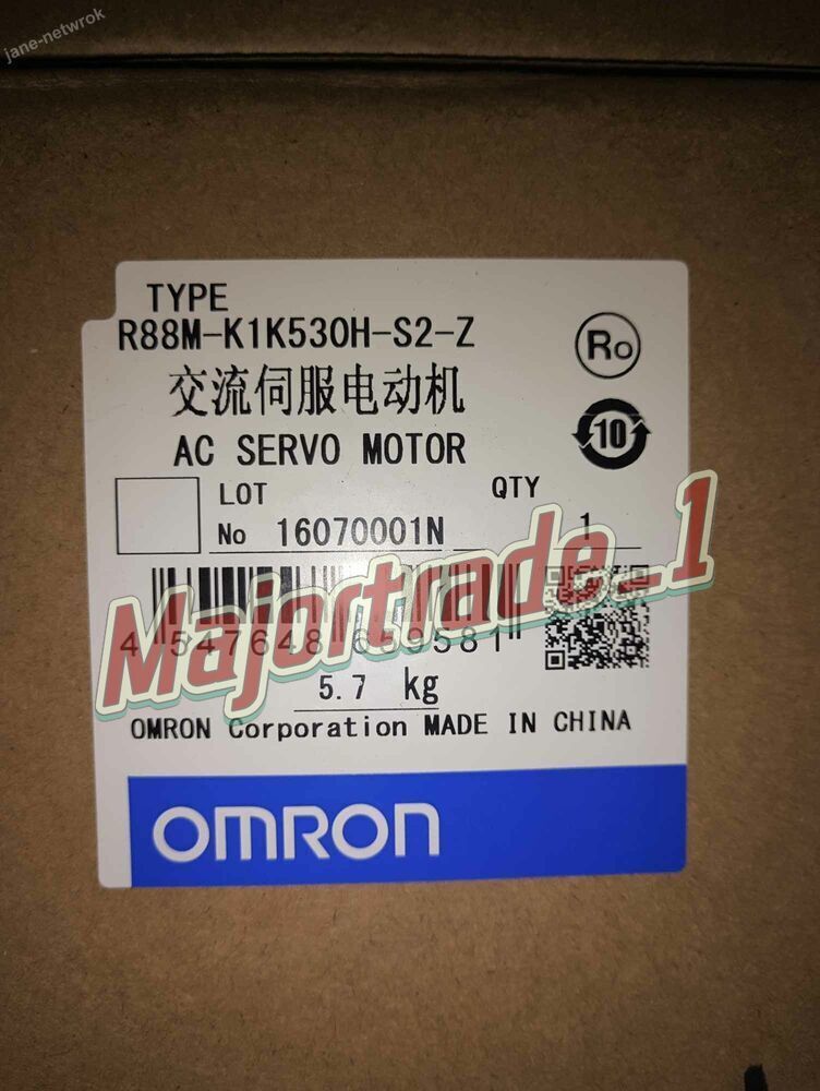 1PC Omron R88M-K1K530H-S2-Z Servo Motor New In Box Expedited Shipping